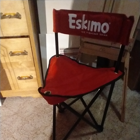 New Eskimo Portable Seating Ice Fishing Ice Fisherman Chair - Picture 7 of 8